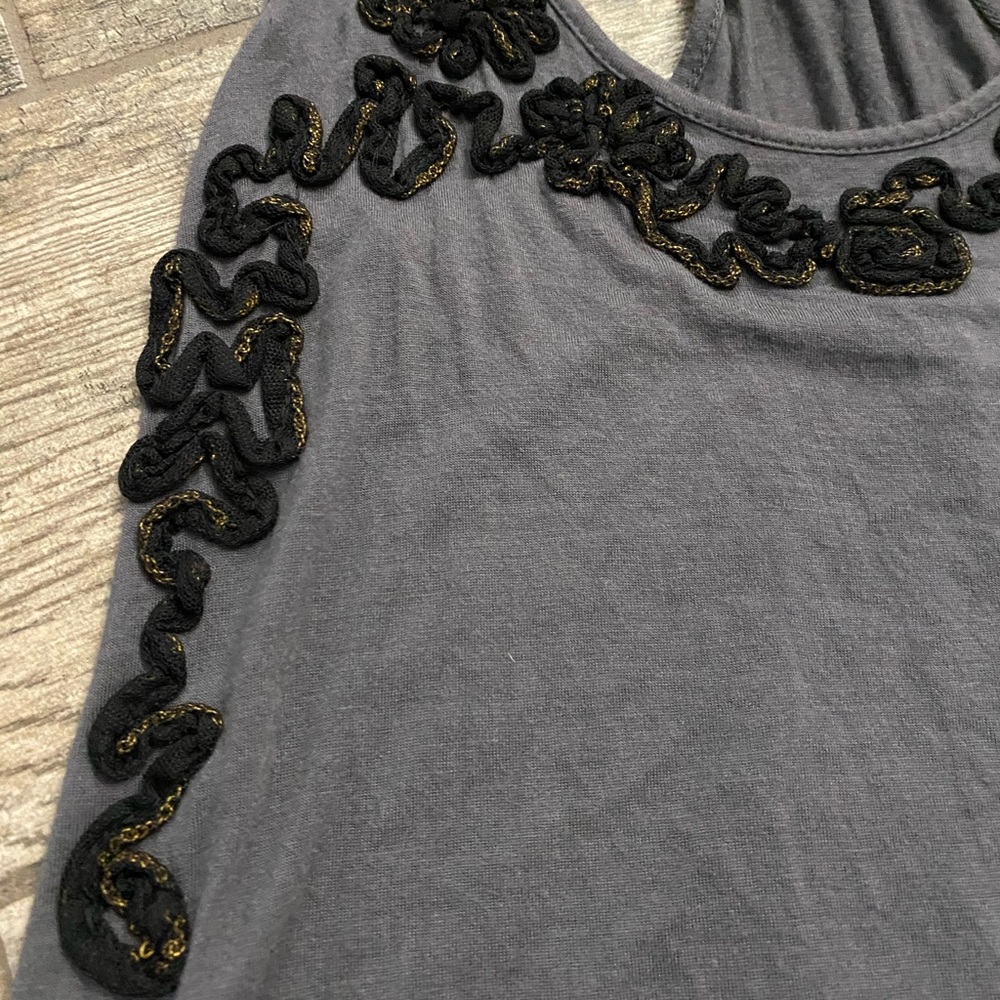 Tank Top - Picture 4 of 7